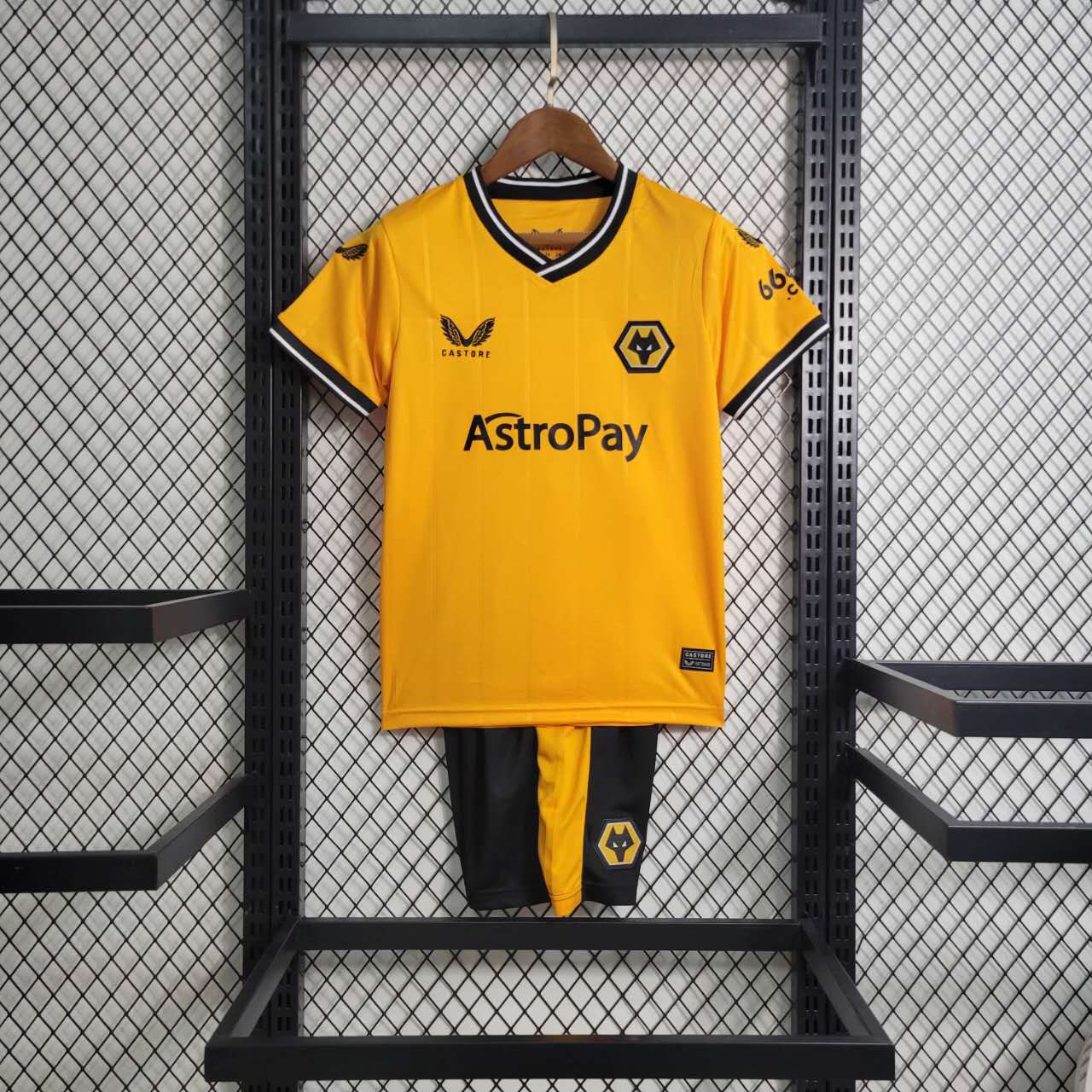 Wolverhampton Wanderers Wolves 23-24 Home Stadium Kids Kit